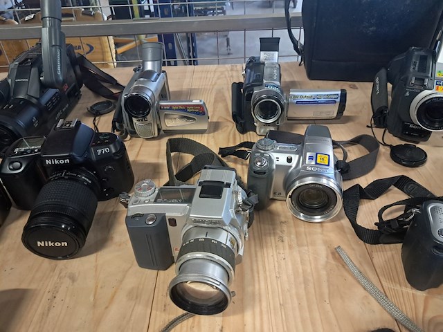 Foto camera's, samsung/nikon - afbeelding 23 van  26