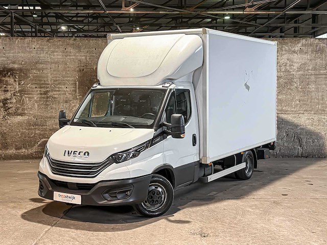 Foto check! iveco daily 35c16h 2.3 375 154pk 2022 (origineel-nl+1e eigenaar), vsh-30-n - afbeelding 2 van  9
