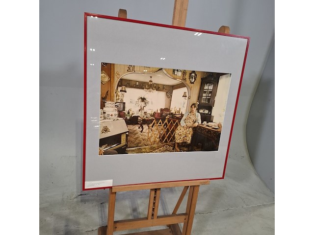 Foto in lijst, bodegom, interieur, woonwagenkamp stadskanaal, 1984 - afbeelding 1 van  7