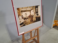 Foto in lijst, bodegom, interieur, woonwagenkamp stadskanaal, 1984 - afbeelding 2 van  7