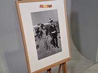 Foto in lijst, jac. de nijs/anefo, aankomst rolling stones op schiphol, 1967 - afbeelding 3 van  7