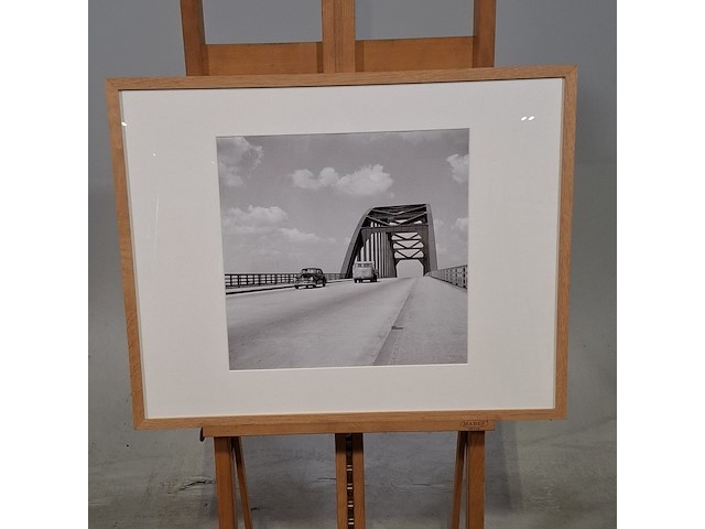 Foto in lijst, willem van de poll, brug bij vianen, 1952 - afbeelding 1 van  7