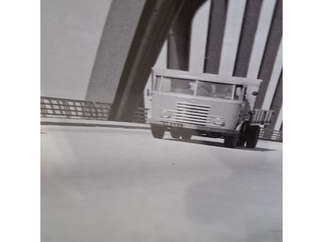 Foto in lijst, willem van de poll, brug bij vianen, 1952 - afbeelding 4 van  7