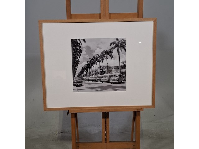 Foto in lijst, willem van de poll, jodenbreestraat, paramaribo - afbeelding 1 van  6