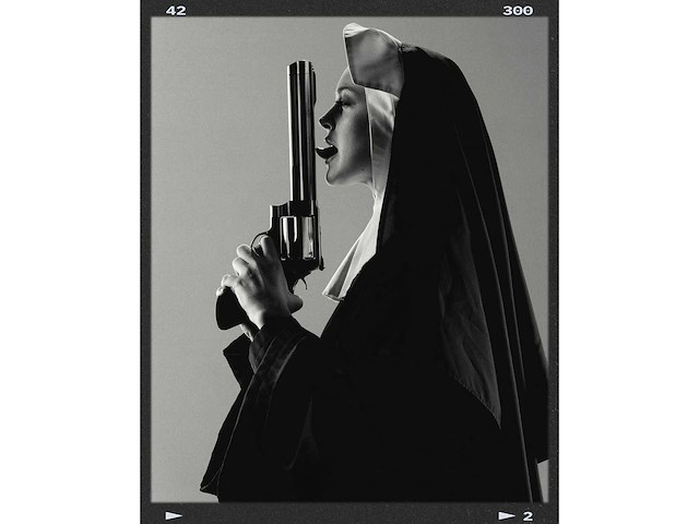 Foto lenard ‘non gun licking’ - afbeelding 2 van  3