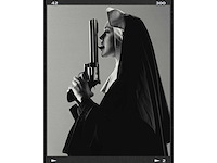 Foto lenard ‘non gun licking’ - afbeelding 2 van  3