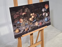 Foto op dibond, reproductie van balthasar van der ast, stilleven met vruchten en bloemen - afbeelding 2 van  6