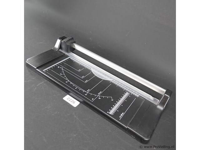 Foto-/papiersnijmachine - afbeelding 1 van  5