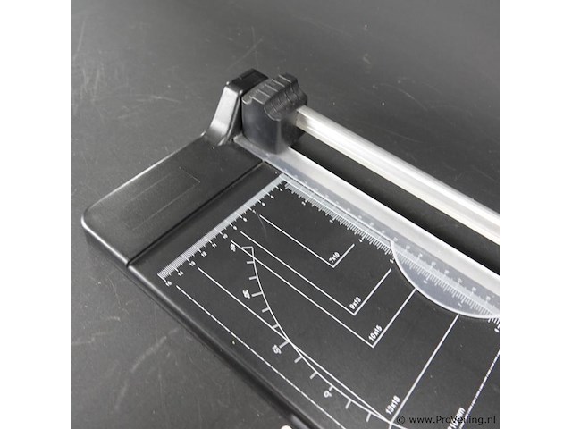 Foto-/papiersnijmachine - afbeelding 3 van  5