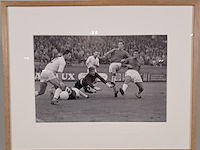 Foto, ron kroon, johan cruijff scoort in voetbalwedstrijd ajax-zsca