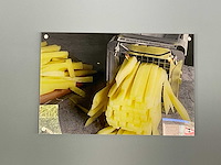 Foto serie aardappel/friet - afbeelding 5 van  6