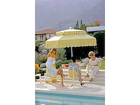Foto slim aarons ‘nelda and friends’ - afbeelding 1 van  4