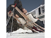 Foto slim aarons ‘skiing pause’ - afbeelding 1 van  2
