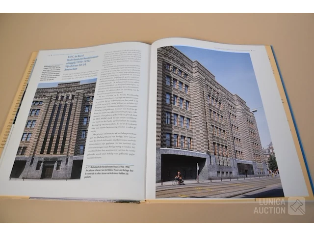 Fotoboek architectuur - afbeelding 2 van  11