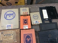 Fotomateriaal oud fotopapier - afbeelding 2 van  3