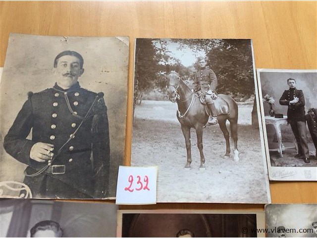 Foto's militairen - afbeelding 2 van  3