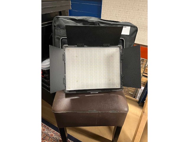 Fotostudio lamp - afbeelding 1 van  4