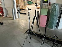 Fotostudio uitrusting met verlichting en statieven - afbeelding 5 van  13
