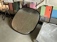 Fotostudio uitrusting met verlichting en statieven - afbeelding 13 van  13