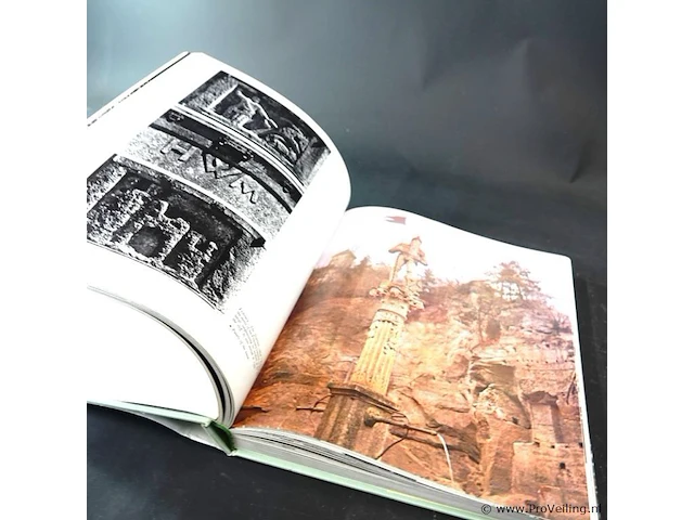 Fountains - mirrors of switzerland - afbeelding 4 van  5