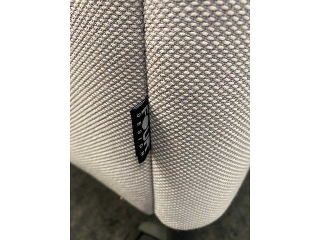 Four design - four us - verrijdbare design sofa - afbeelding 15 van  19