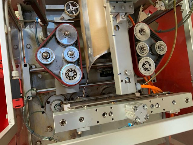 Fp packaging machinery vffs verticale vorm-, vul- en sealmachine inclusief rvs portioneer vulunit - afbeelding 8 van  34
