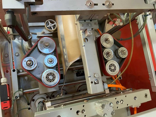 Fp packaging machinery vffs verticale vorm-, vul- en sealmachine inclusief rvs portioneer vulunit - afbeelding 6 van  34
