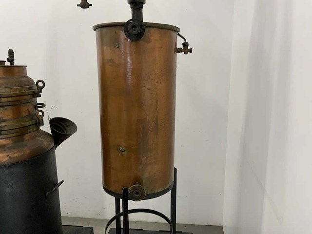 Fr. d'hondt - decoratieve antieke distilleerketel - afbeelding 12 van  12