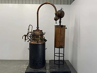 Fr. d'hondt - decoratieve antieke distilleerketel - afbeelding 1 van  7