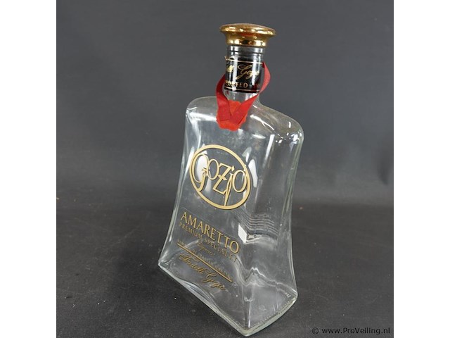 Fraai gevormde gozio amaretto fles - afbeelding 2 van  5