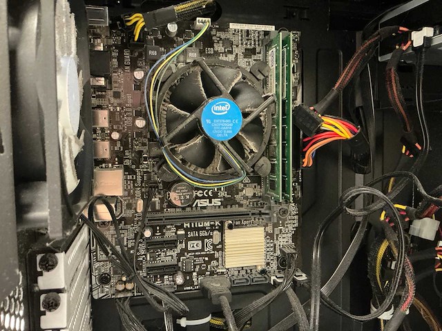 Fractal desktop met monitor - afbeelding 7 van  8