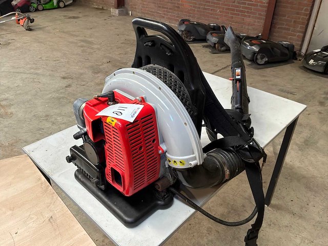 Fradan ruggedragen bladblazer benzine - afbeelding 3 van  5