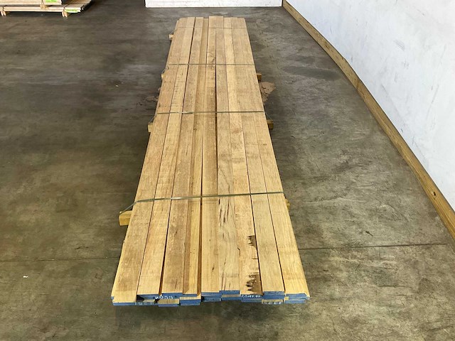 Fraké plank - 485x10,5x2,3 cm (34x) - afbeelding 1 van  1