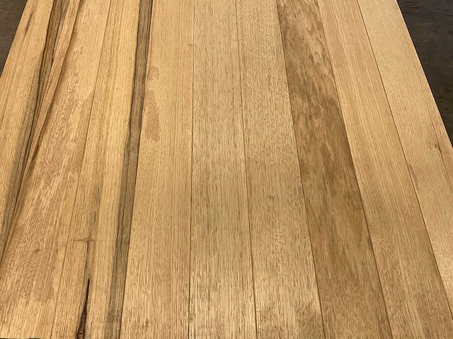 Fraké plank mes- en groef verbinding 425x11,7x2 cm (35x) - afbeelding 1 van  2