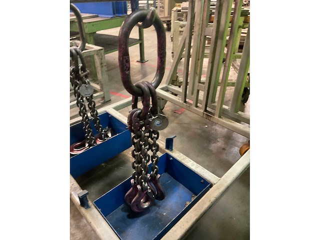 Frame met hijskettingen en met kantelinrichting - afbeelding 10 van  12