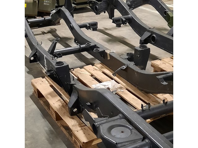 Frame/chassis, mercedes-benz - afbeelding 2 van  11