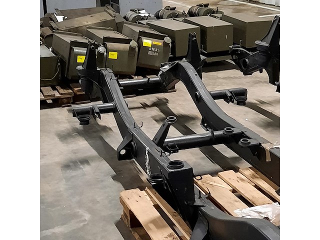 Frame/chassis, mercedes-benz - afbeelding 3 van  11