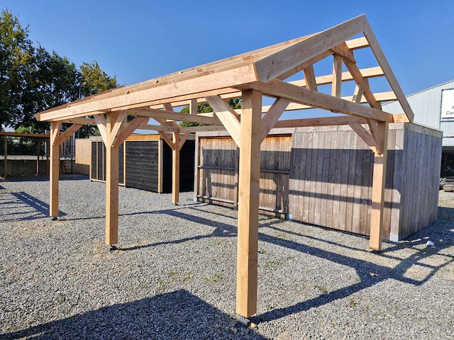 Frameconstructie klassiek zadeldak - 930x410x340 cm - afbeelding 1 van  4