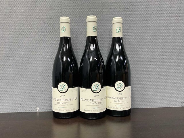 Francoise andre pernand vergelesses fichots rouge 2019 (3x) - afbeelding 1 van  3