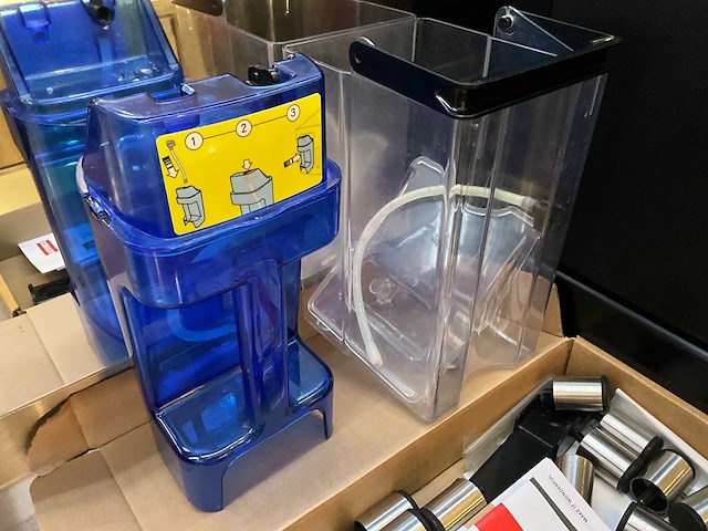 Franke - a 600 - volautomatische koffiemachine - afbeelding 2 van  11