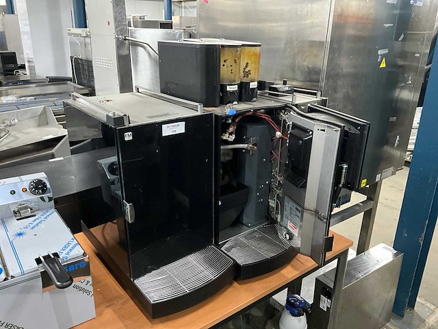 Franke fcs 4026 koffiemachine - afbeelding 10 van  15