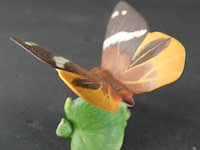 Franklin mint biscuitporseleinen vlinderbeeldje uit de serie "butterflies of the world" - afbeelding 3 van  5