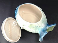 Frans porseleinen vis als dekselschaal - afbeelding 4 van  5