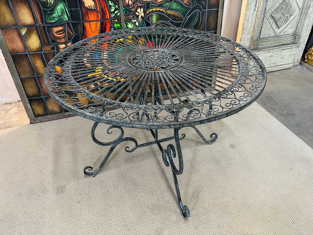 Franse stijl metalen tafel - afbeelding 3 van  3