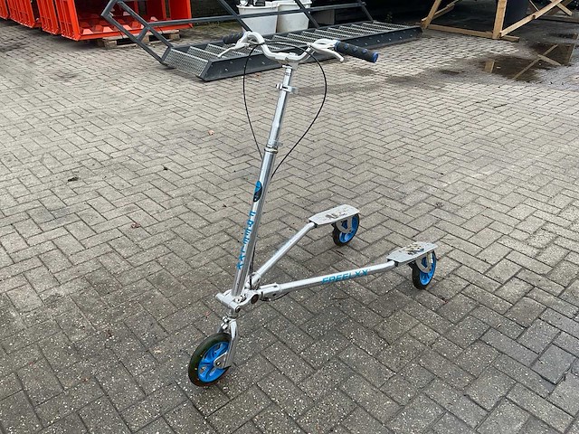 Free lxx step - afbeelding 1 van  8