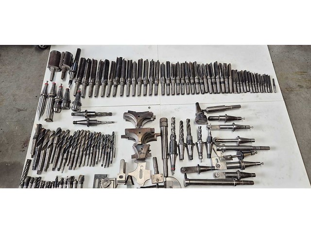 Frees - boor en snij gereedschap - afbeelding 1 van  7