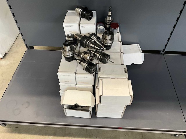 Frees- draai- en zaaggereedschappen - afbeelding 4 van  19