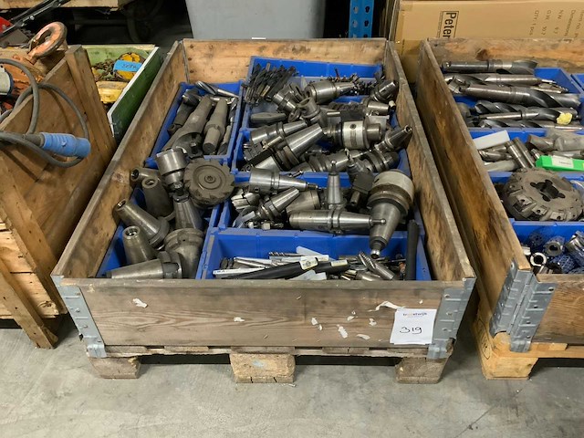 Frees en boorgereedschap - afbeelding 1 van  9