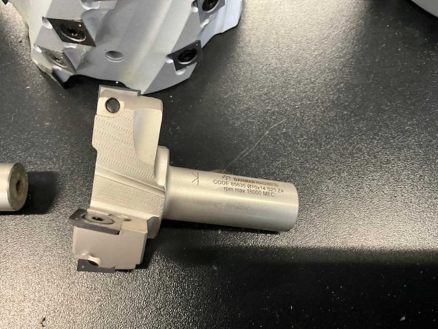 Freesgereedschap - afbeelding 17 van  21