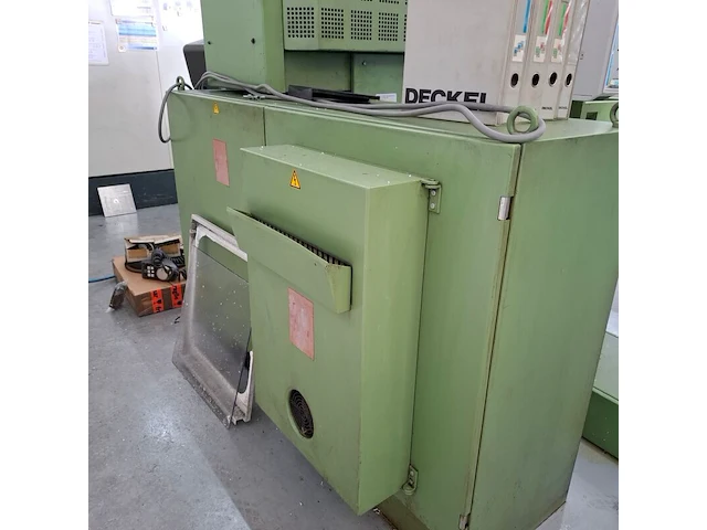 Freesmachine, deckel, fp 3a, volgen opgave 1994 - afbeelding 13 van  26